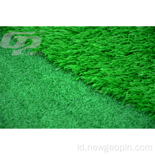 Golf Rumput Sintetis Puting Hijau Dengan Bendera Golf